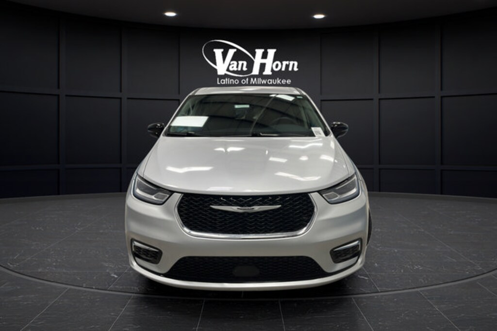 Used 2024 Chrysler Pacifica Touring L Van Passenger Van