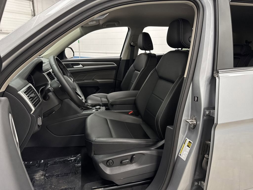 Used 2023 Volkswagen Atlas 3.6L V6 SE w/Technology SUV