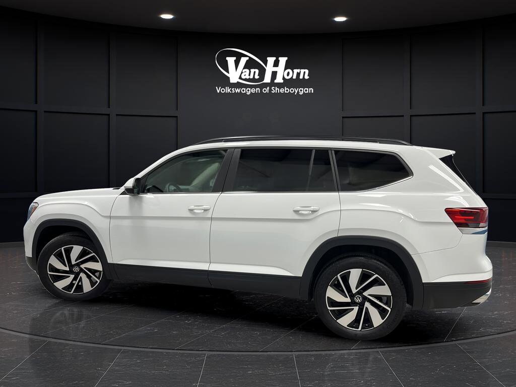 Used 2024 Volkswagen Atlas 2.0T SE w/Technology SUV