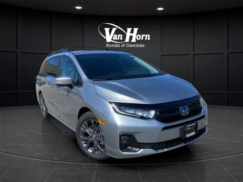 2026 Honda Odyssey Touring's photo