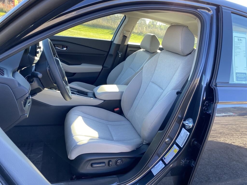 New 2025 Honda Accord SE Sedan