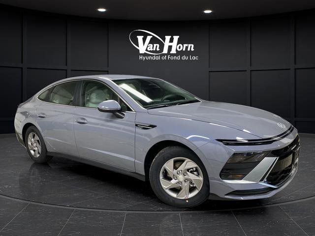 2026 Hyundai Sonata SE's photo