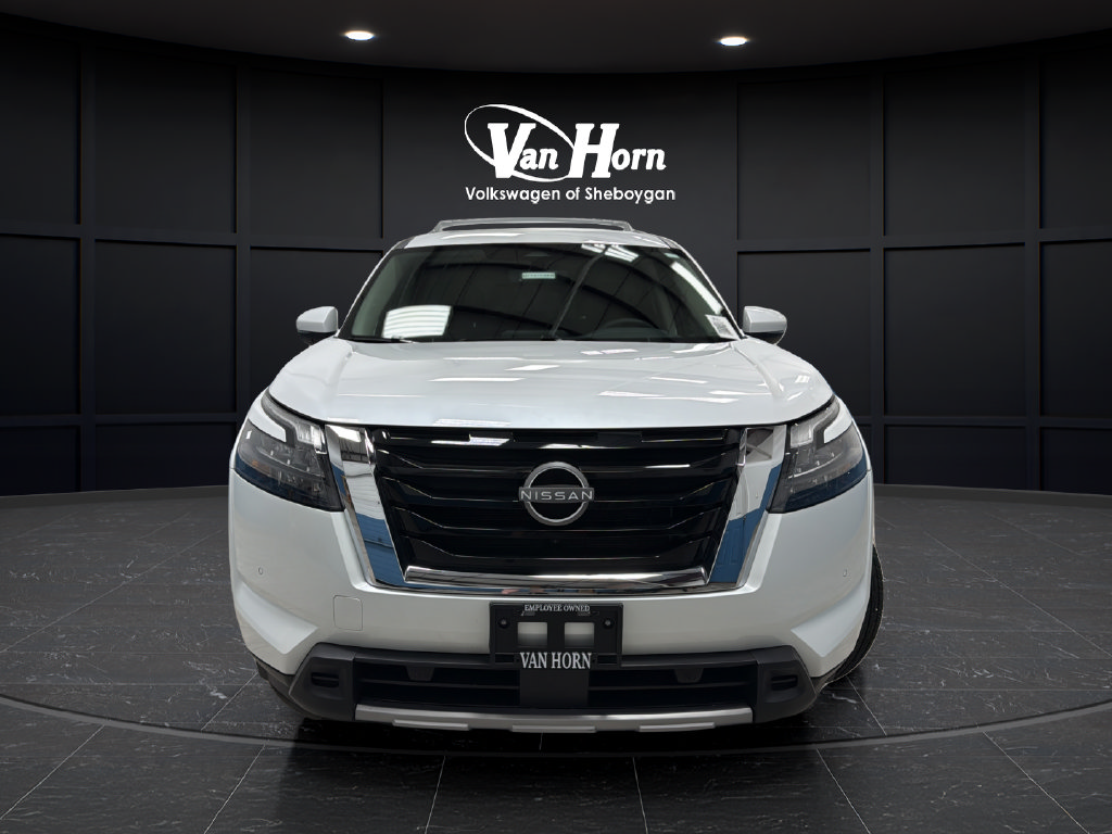 Used 2025 Nissan Pathfinder SL SUV