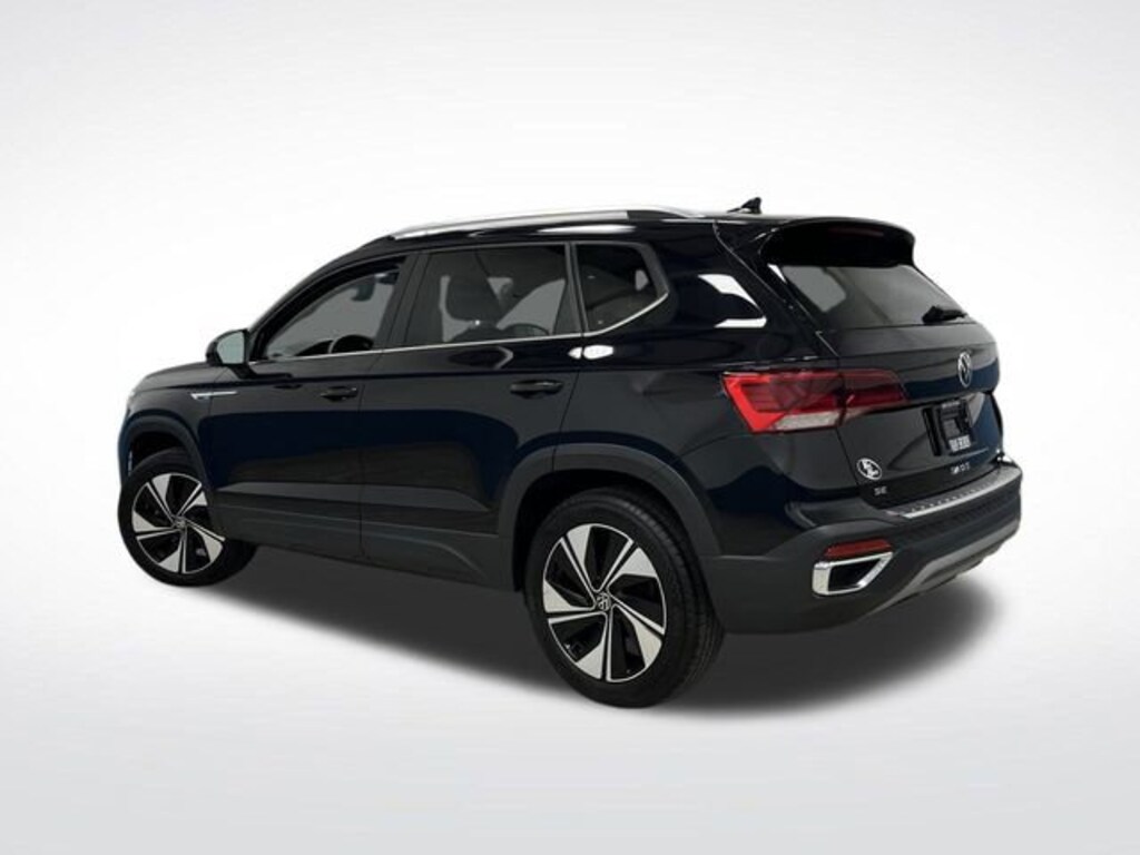 Used 2024 Volkswagen Taos SE SUV