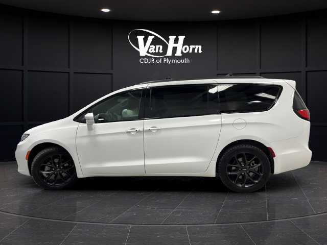Used 2022 Chrysler Pacifica Touring L Van Passenger Van
