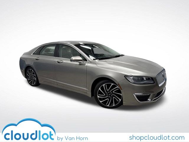 2020 Lincoln MKZ Reserve II's photo