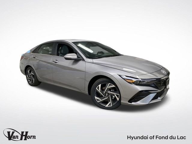 2025 Hyundai Elantra Limited's photo