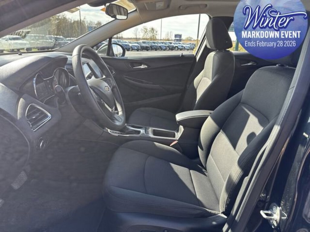 Used 2017 Chevrolet Cruze LT Hatchback