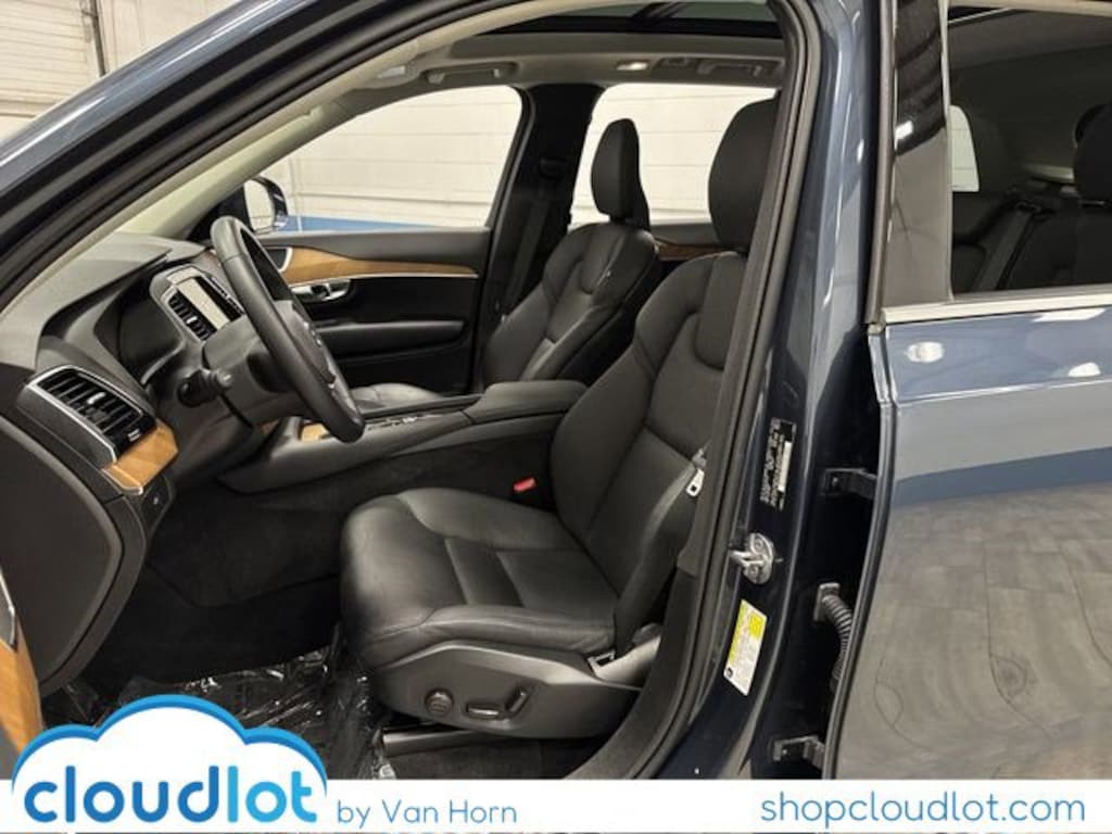 Certified 2024 Volvo XC90 Plus Bright Theme SUV