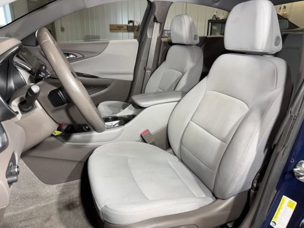 Used 2017 Chevrolet Malibu LT Sedan