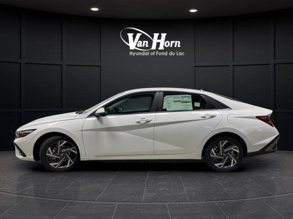 New 2026 Hyundai Elantra Limited Sedan