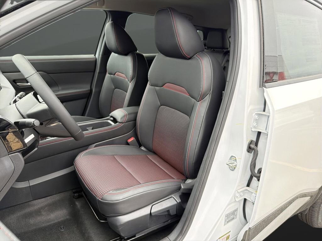 New 2026 Nissan Kicks SR SUV