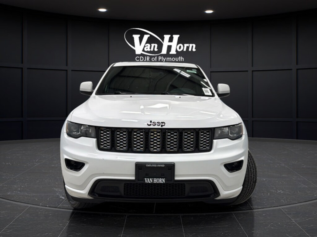 Used 2018 Jeep Grand Cherokee Altitude SUV
