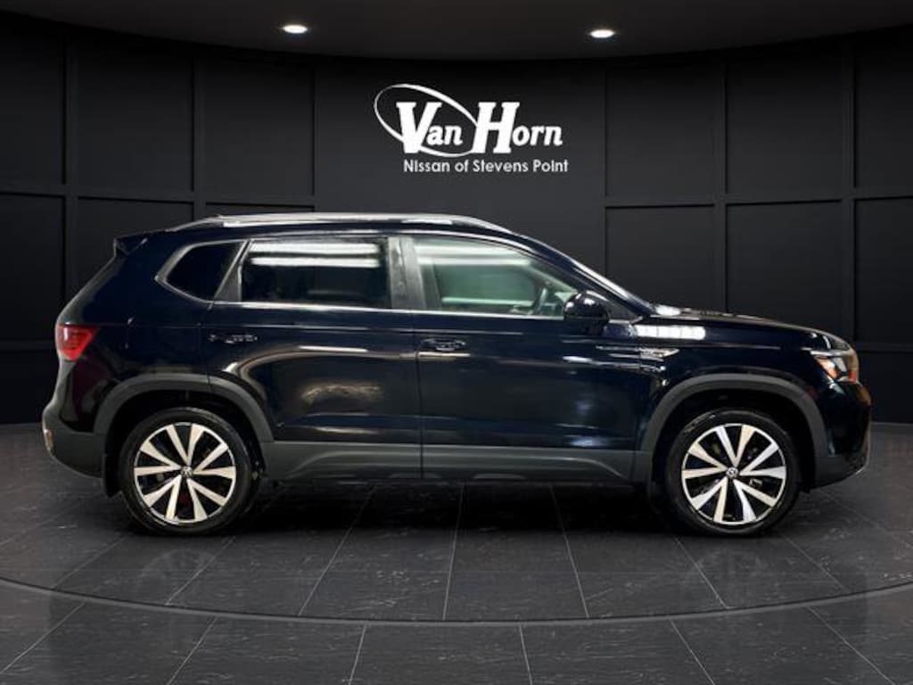 Used 2023 Volkswagen Taos SE SUV
