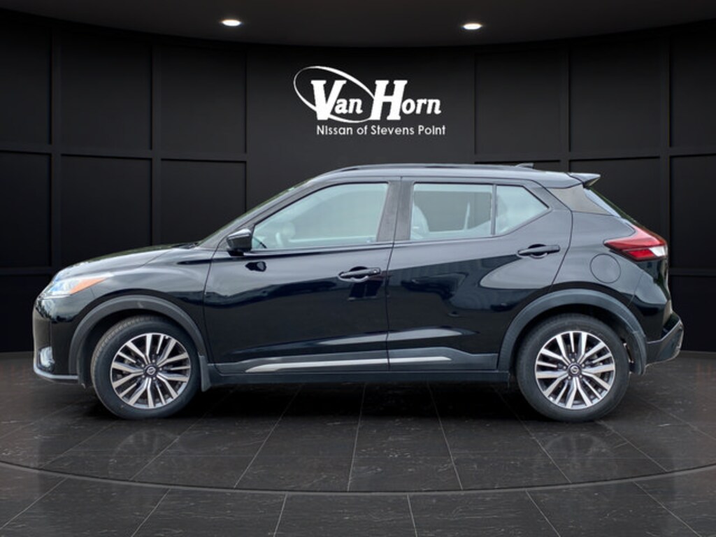 Used 2021 Nissan Kicks SR SUV