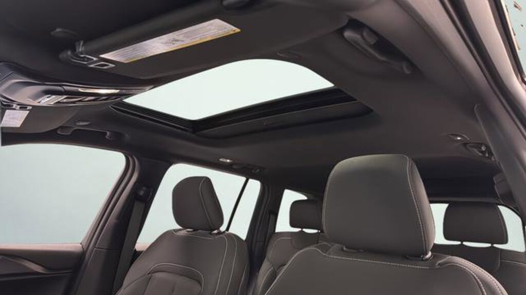 Used 2024 Jeep Grand Cherokee Laredo X SUV