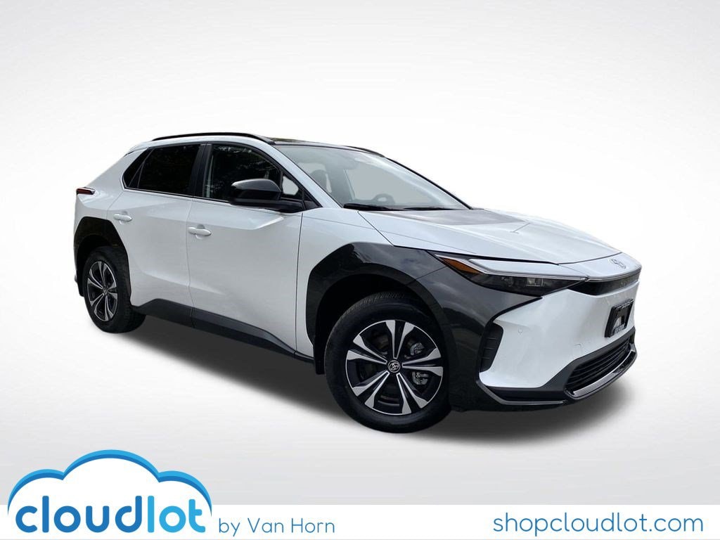 2024 Toyota bZ4X XLE's photo