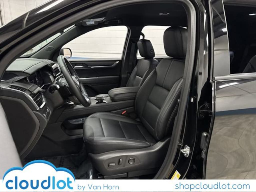 Used 2024 GMC Acadia AWD Elevation SUV