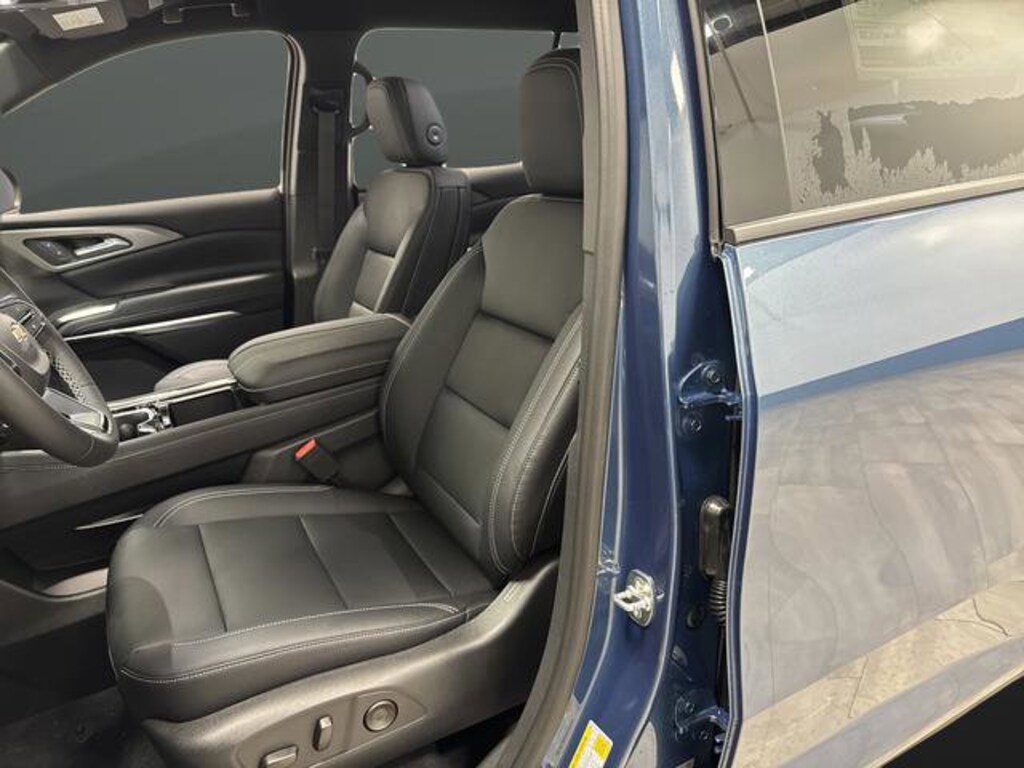 New 2026 Chevrolet Traverse AWD LT SUV
