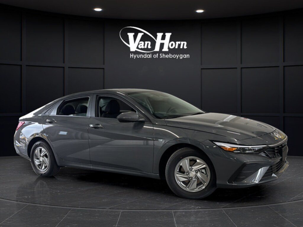 New 2026 Hyundai Elantra SE Sedan