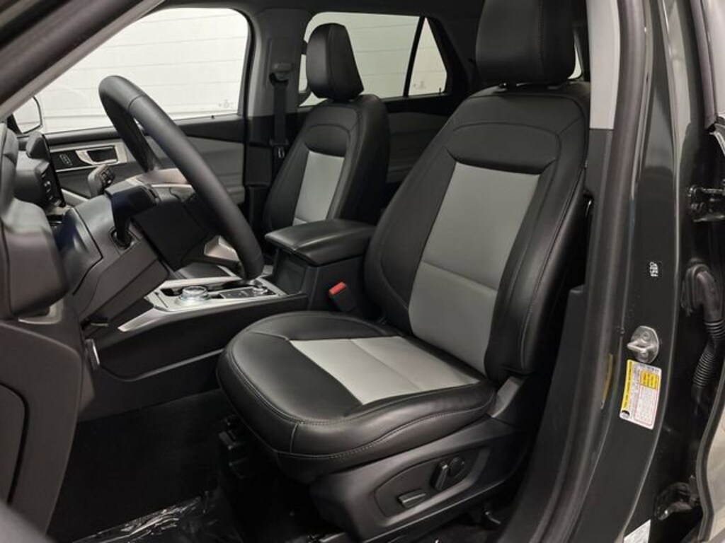 Used 2024 Ford Explorer XLT SUV