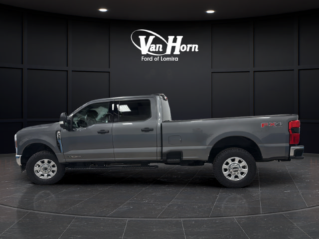 Used 2024 Ford Super Duty F-350 SRW XLT Truck Crew Cab