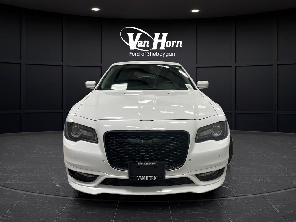 Used 2022 Chrysler 300 Touring L Sedan