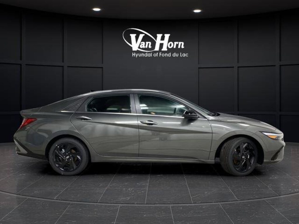 New 2026 Hyundai Elantra SEL Sport Premium Sedan