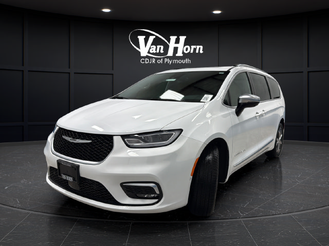Used 2025 Chrysler Pacifica Pinnacle Van Passenger Van