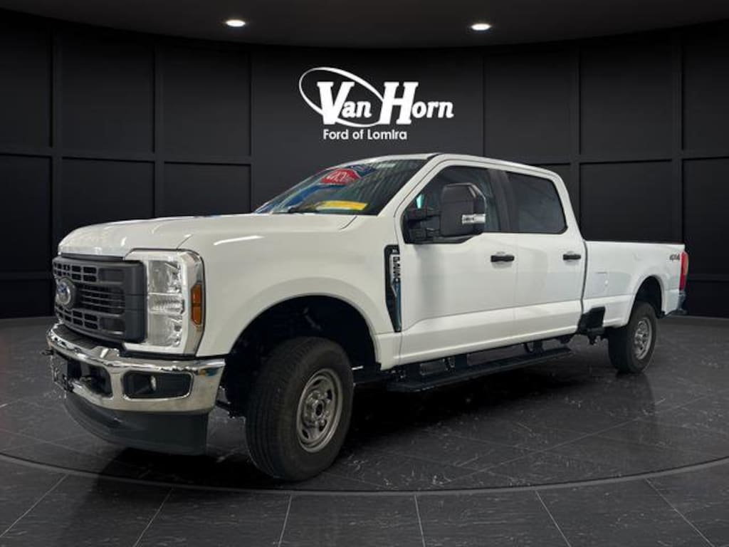 Used 2025 Ford Super Duty F-250 SRW XL Truck Crew Cab