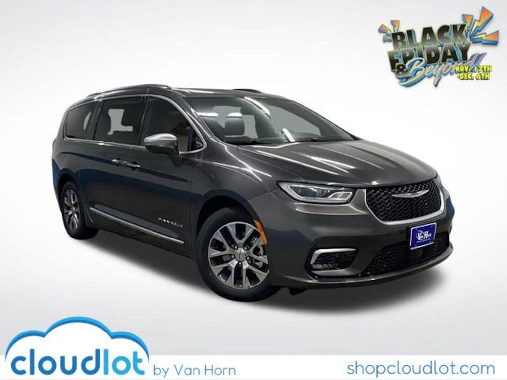 Used 2022 Chrysler Pacifica Hybrid Pinnacle Van Passenger Van