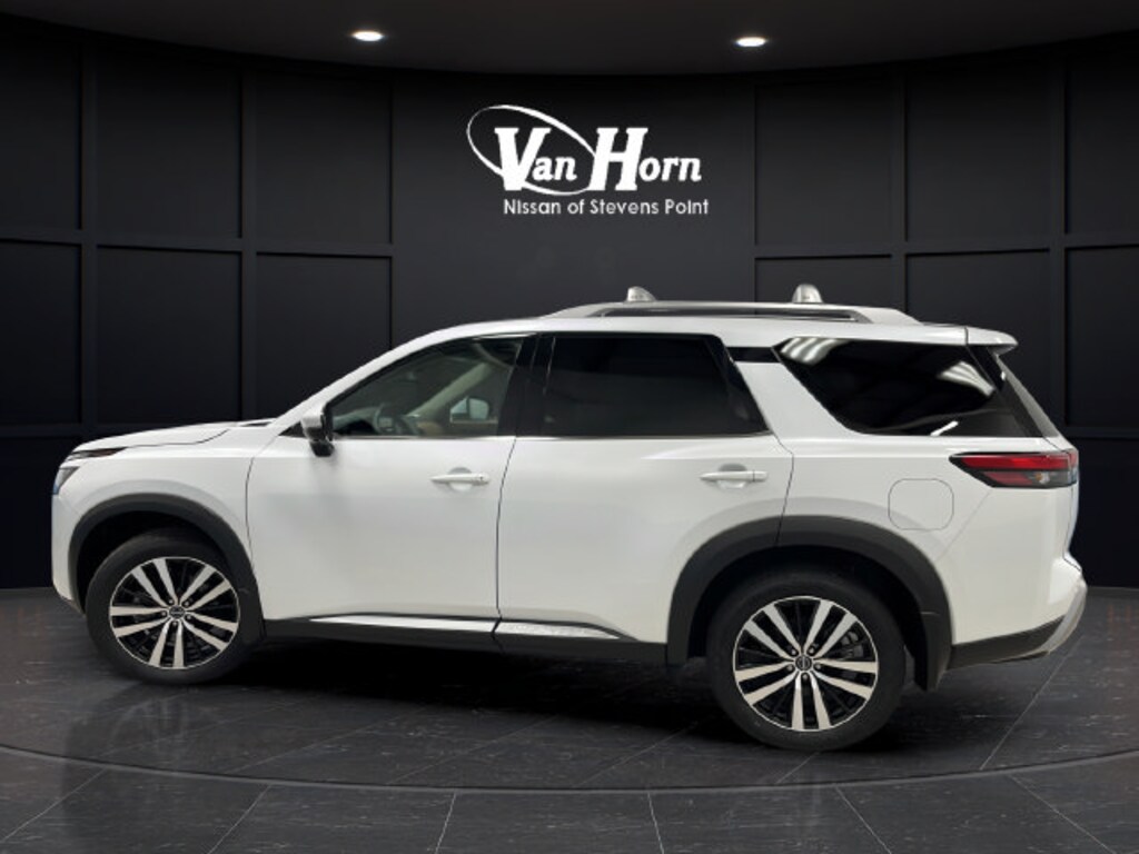 Used 2025 Nissan Pathfinder Platinum SUV