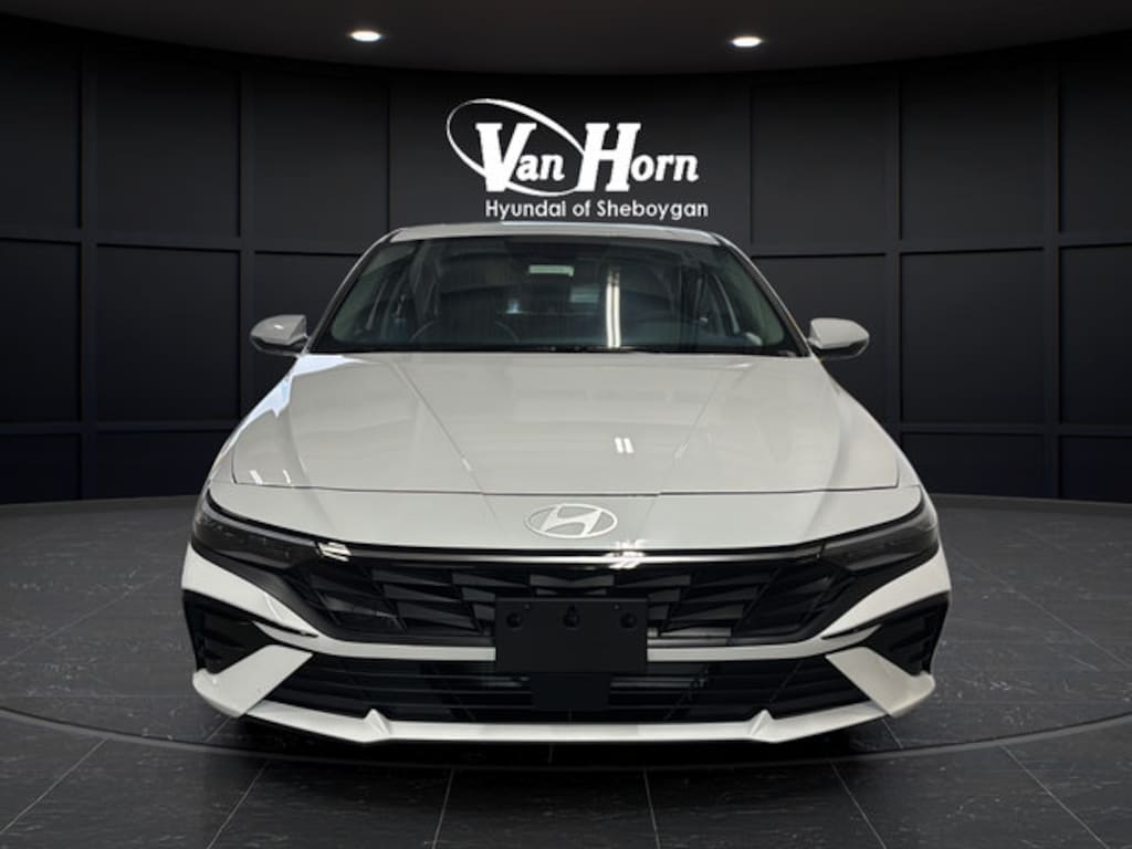 New 2026 Hyundai Elantra Limited Sedan