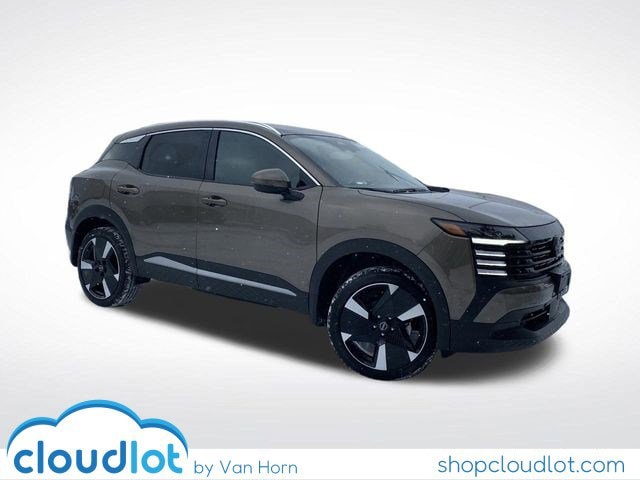 2025 Nissan Kicks SR's photo