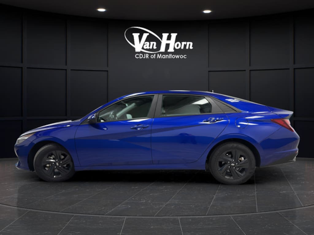 Used 2023 Hyundai Elantra SEL Sedan