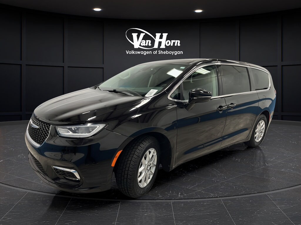 Used 2024 Chrysler Pacifica Touring L Van Passenger Van