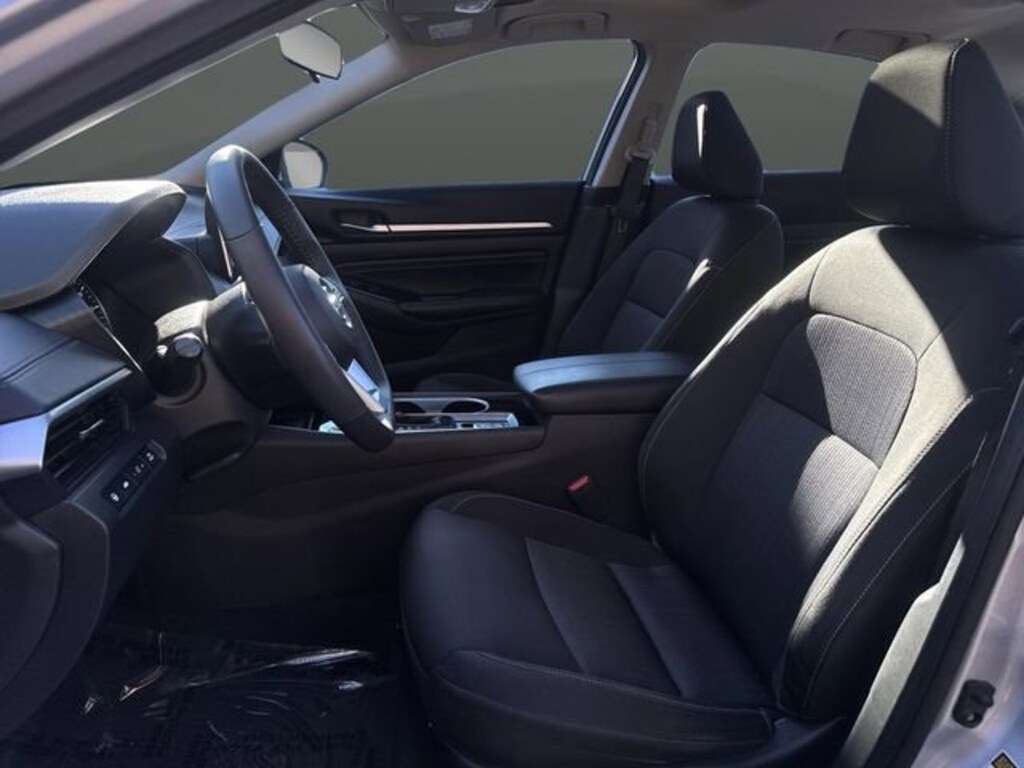 Used 2022 Nissan Altima 2.5 SV Sedan