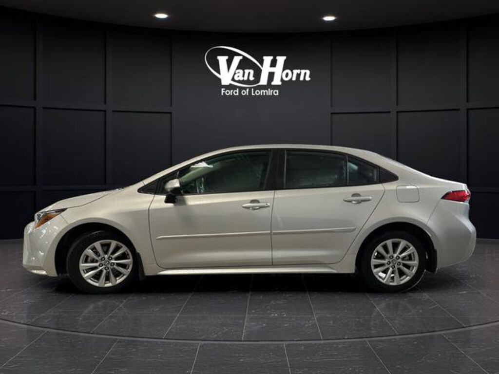 Used 2025 Toyota Corolla LE Sedan