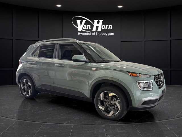 2026 Hyundai Venue SEL w/ 2-Tone Roof IVT's photo