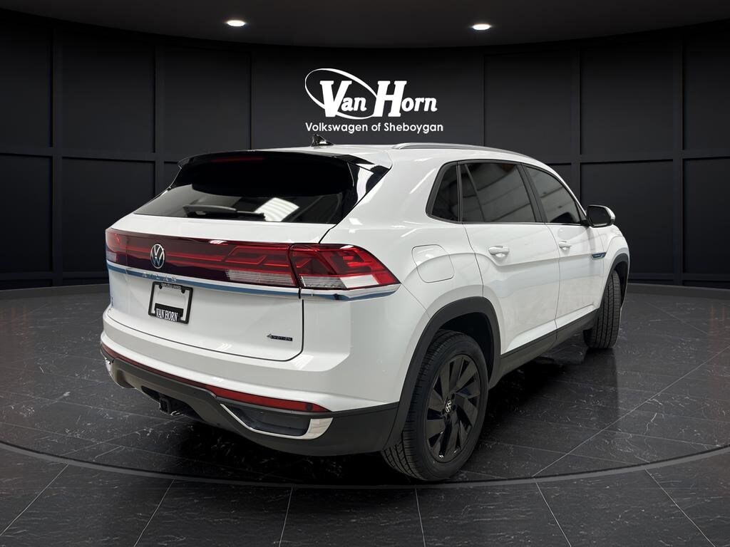 Used 2024 Volkswagen Atlas Cross Sport 2.0T SE w/Technology SUV