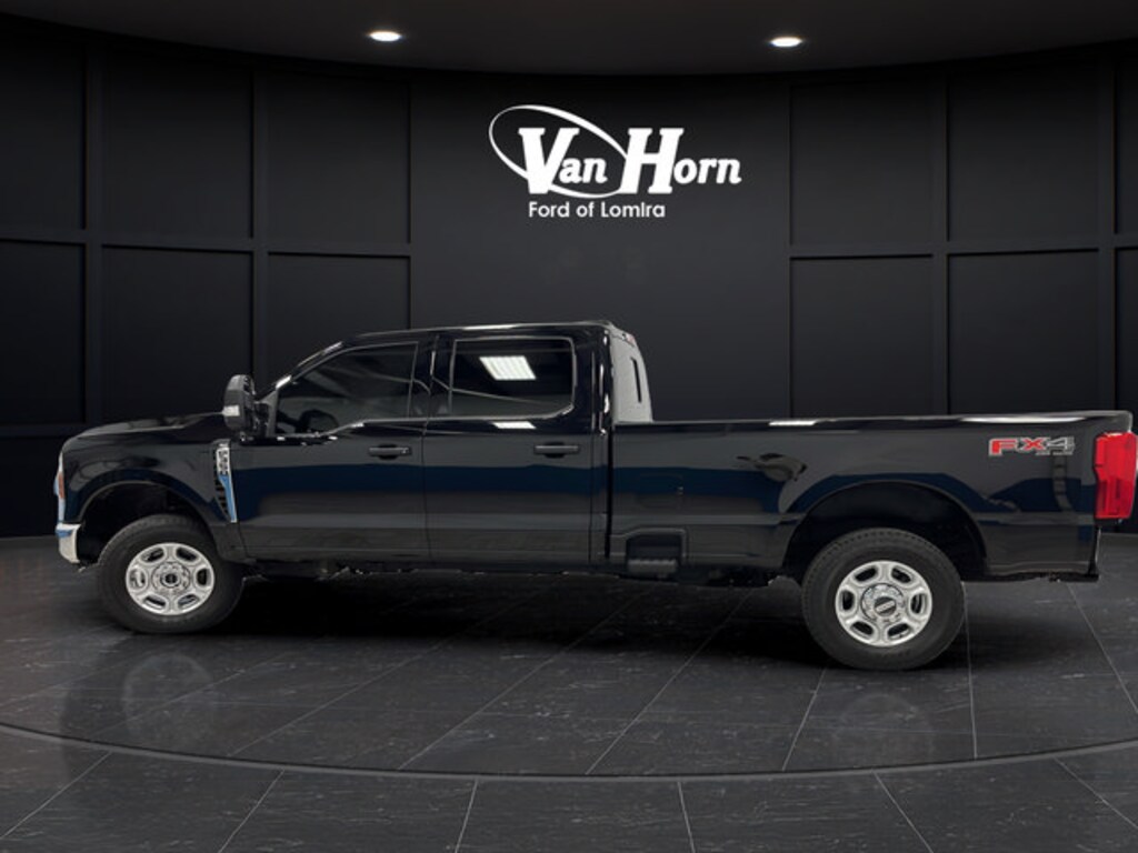 Used 2026 Ford Super Duty F-350 SRW XLT Truck Crew Cab