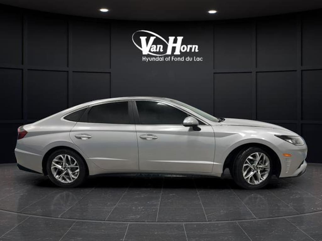 Used 2023 Hyundai Sonata SEL Sedan