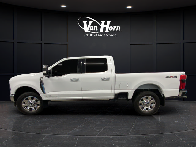 Used 2024 Ford Super Duty F-250 SRW LARIAT Truck Crew Cab