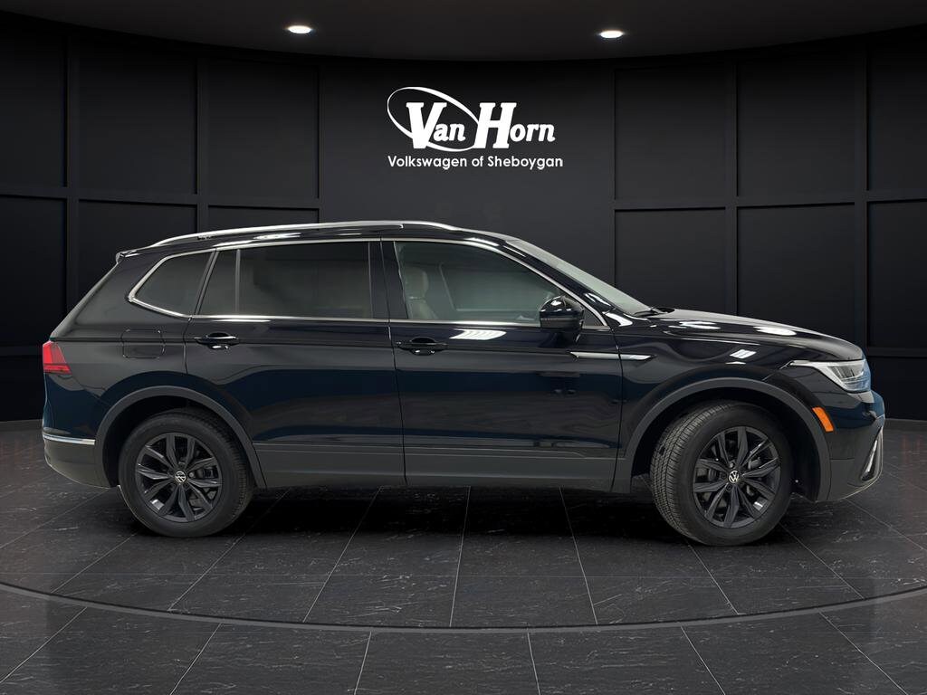 Used 2024 Volkswagen Tiguan SE SUV