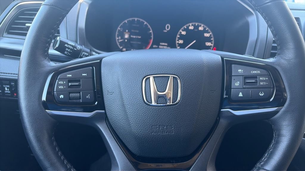 2025 Honda Odyssey Elite - Photo 16