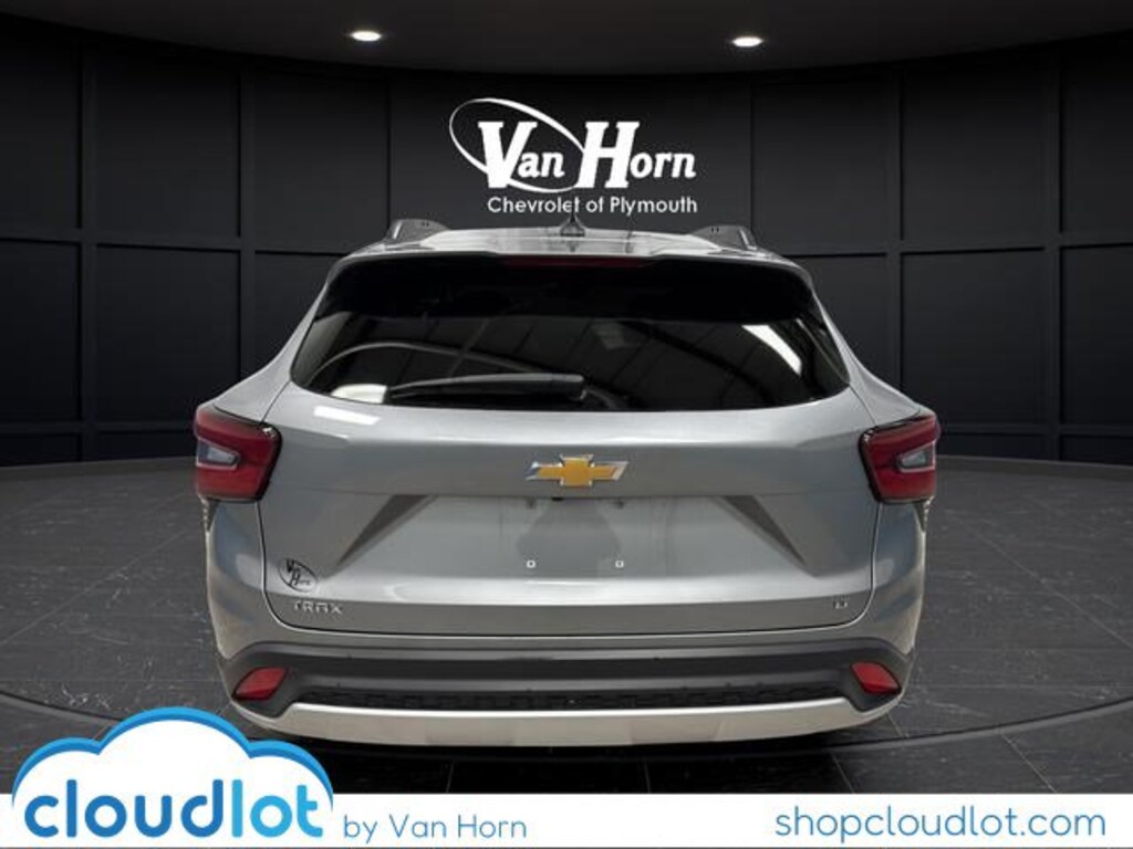 Used 2025 Chevrolet Trax LT SUV