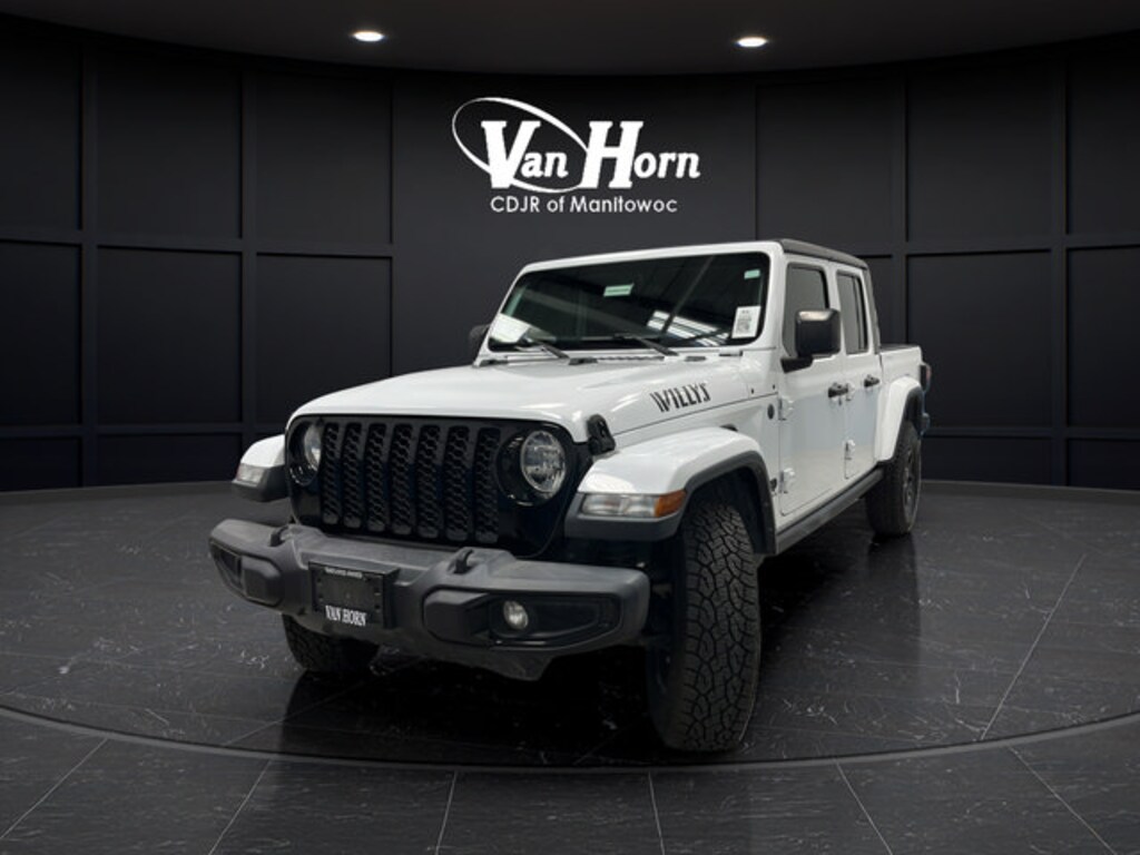 Used 2023 Jeep Gladiator Willys Truck Crew Cab