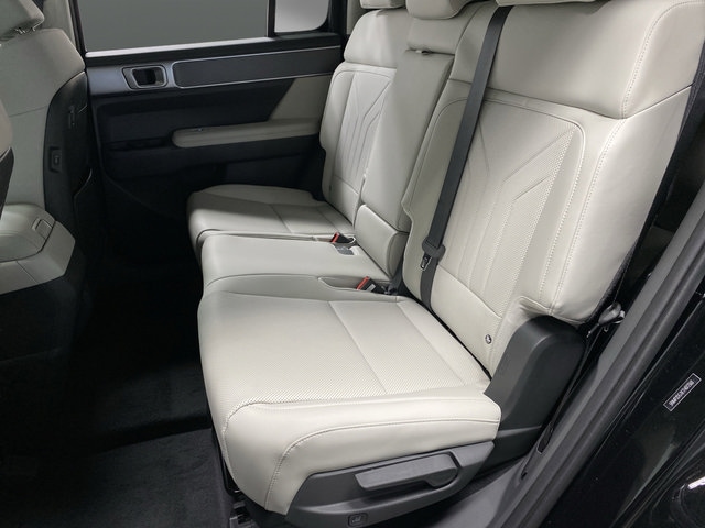 2026 Hyundai Santa Fe SEL - Photo 28