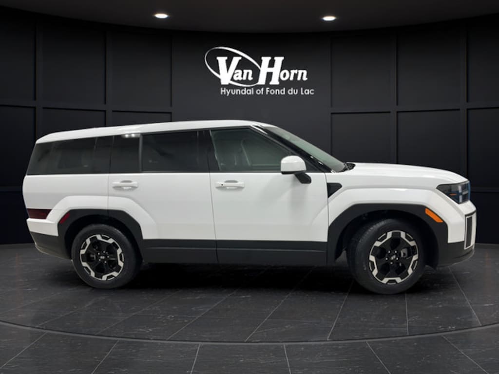 Used 2024 Hyundai Santa Fe SE SUV