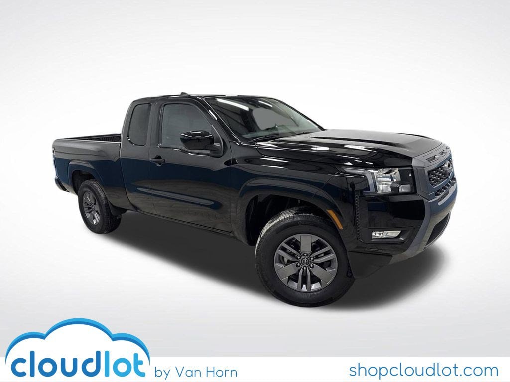 2025 Nissan Frontier SV's photo